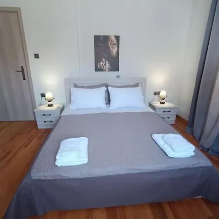 House Of Diamond Kirra