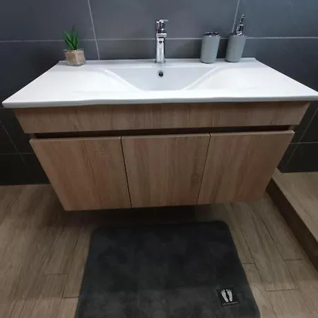 House Of Diamond Kirra